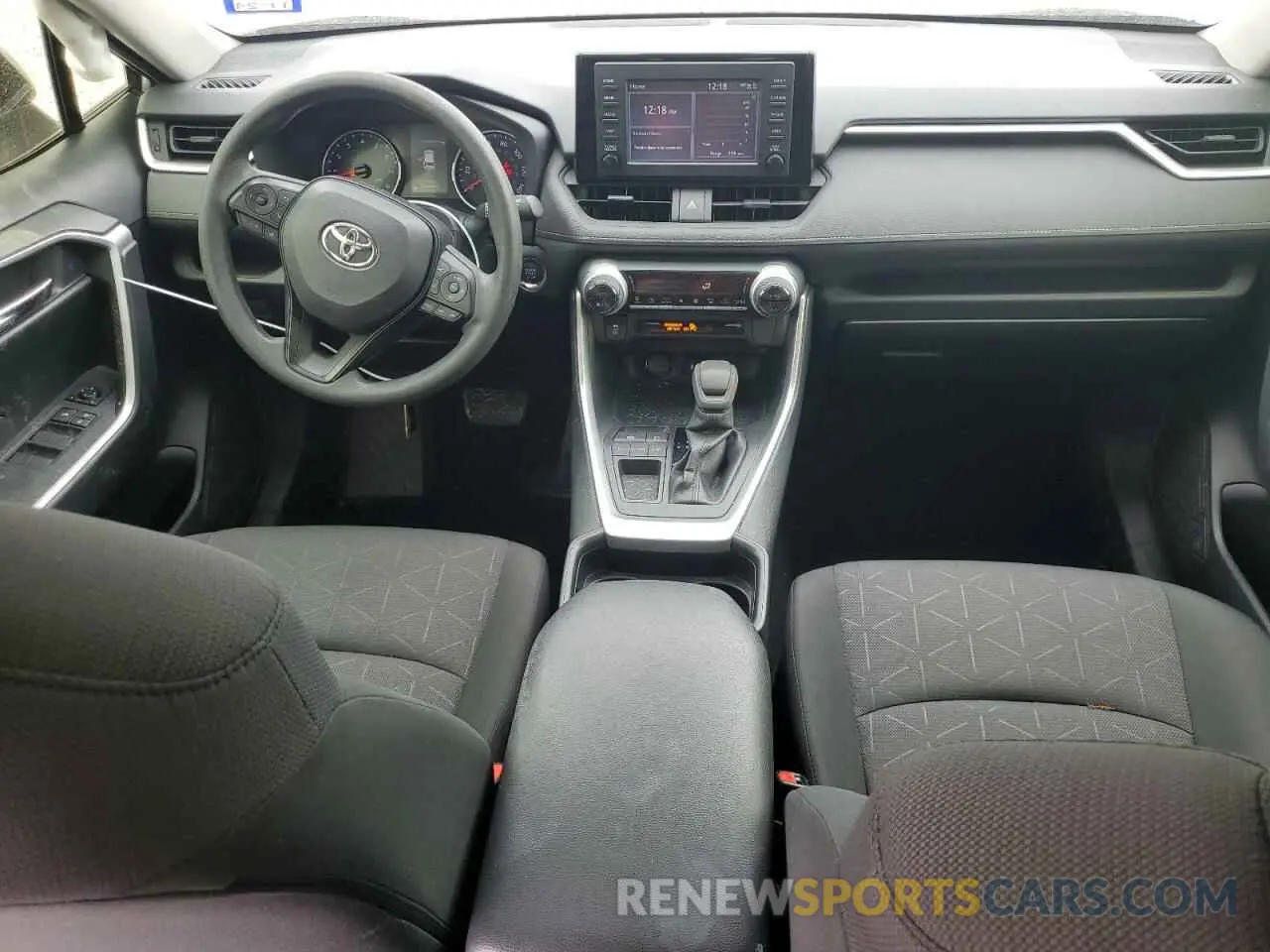8 Photograph of a damaged car JTMW1RFVXKD500418 TOYOTA RAV4 2019
