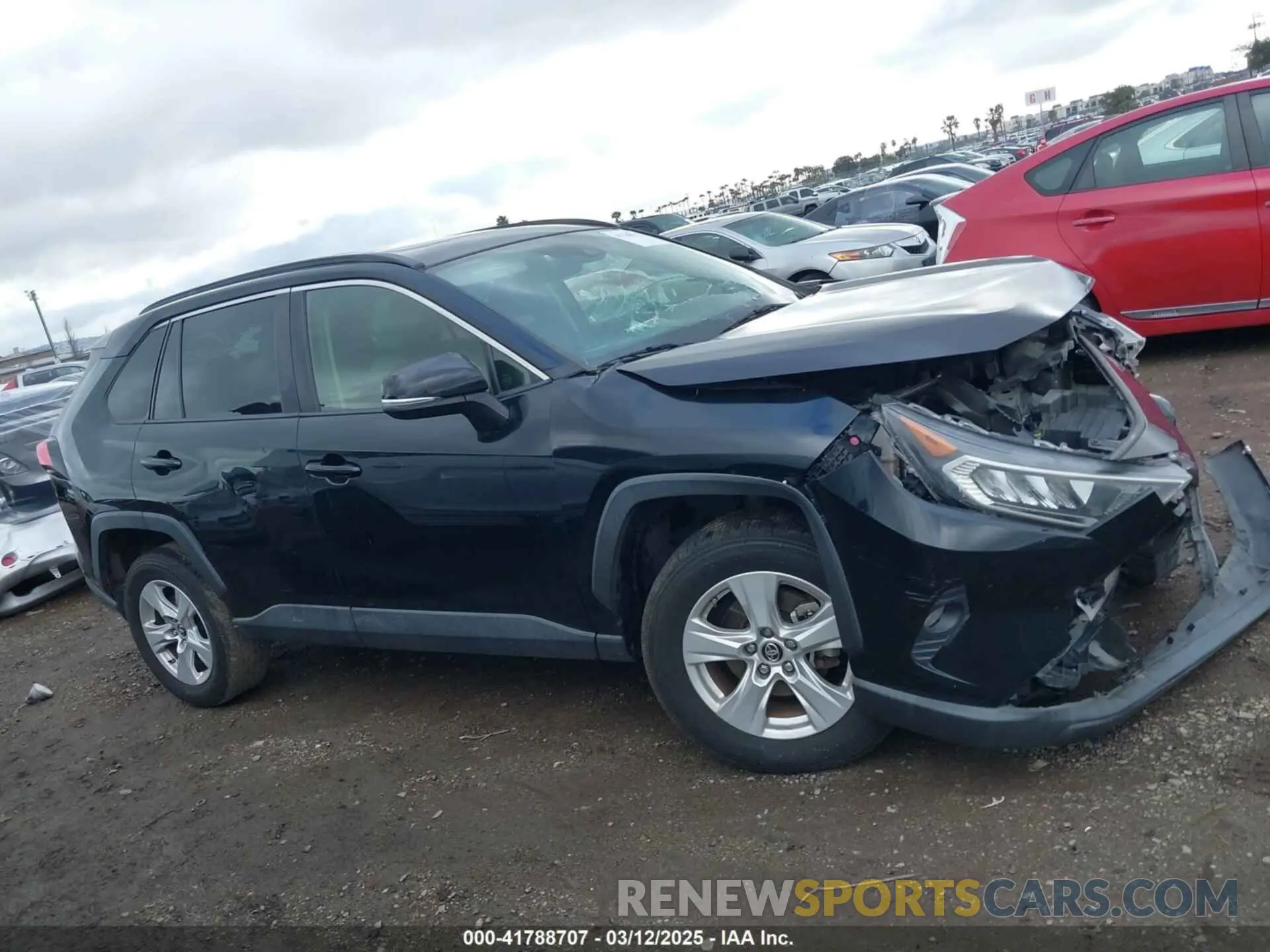 13 Photograph of a damaged car JTMW1RFVXKD502802 TOYOTA RAV4 2019