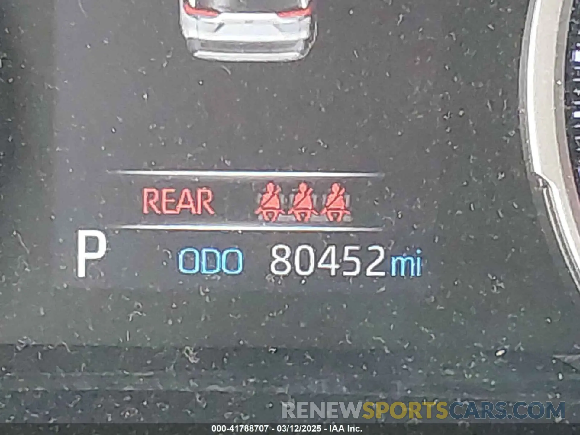 15 Photograph of a damaged car JTMW1RFVXKD502802 TOYOTA RAV4 2019