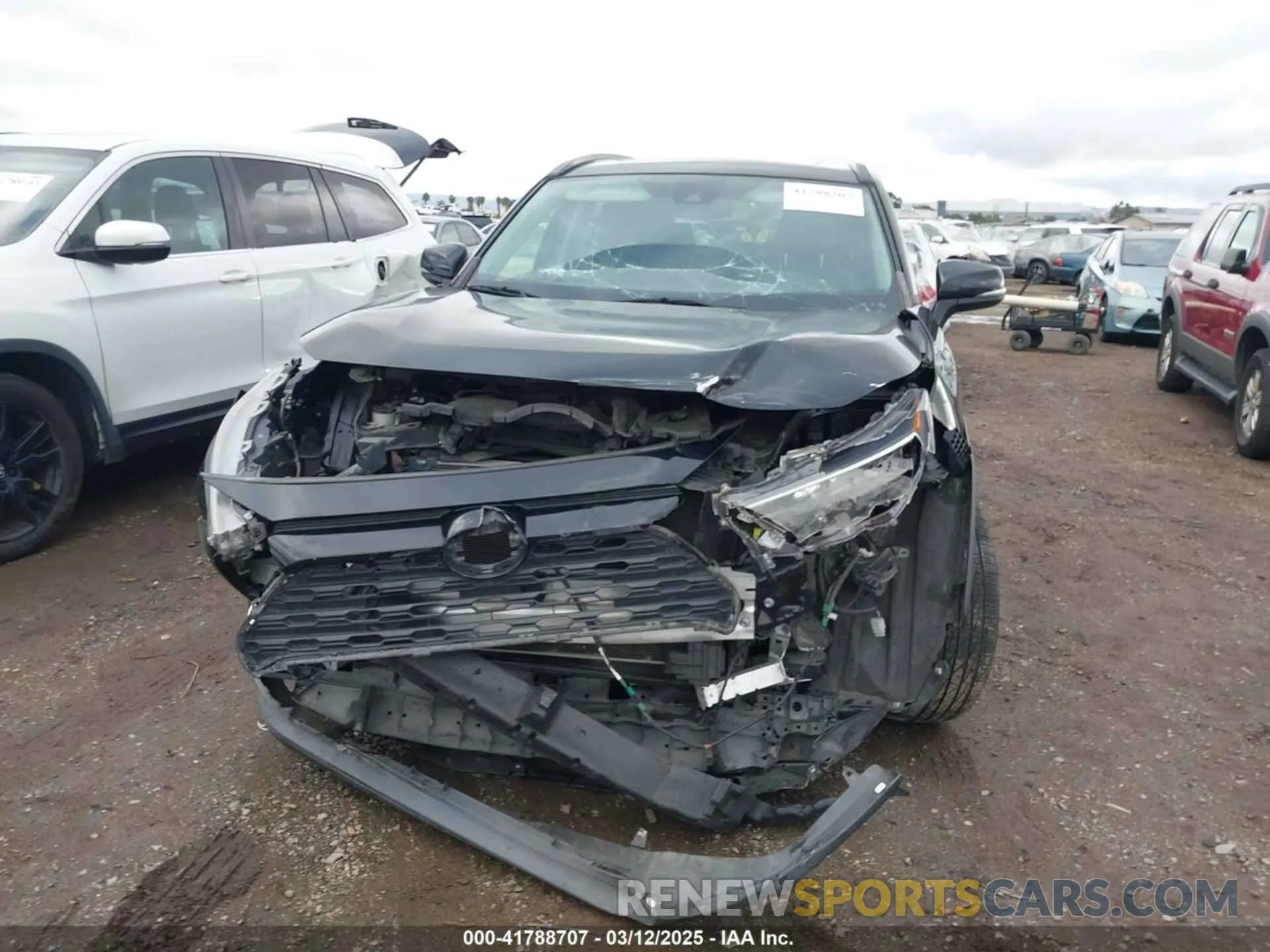 6 Photograph of a damaged car JTMW1RFVXKD502802 TOYOTA RAV4 2019