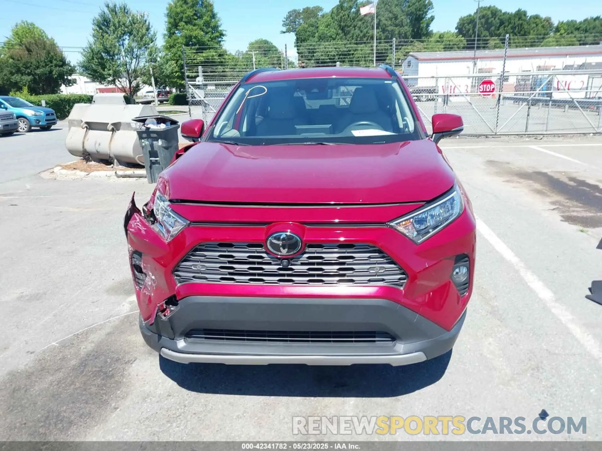 12 Photograph of a damaged car JTMY1RFV0KD003354 TOYOTA RAV4 2019