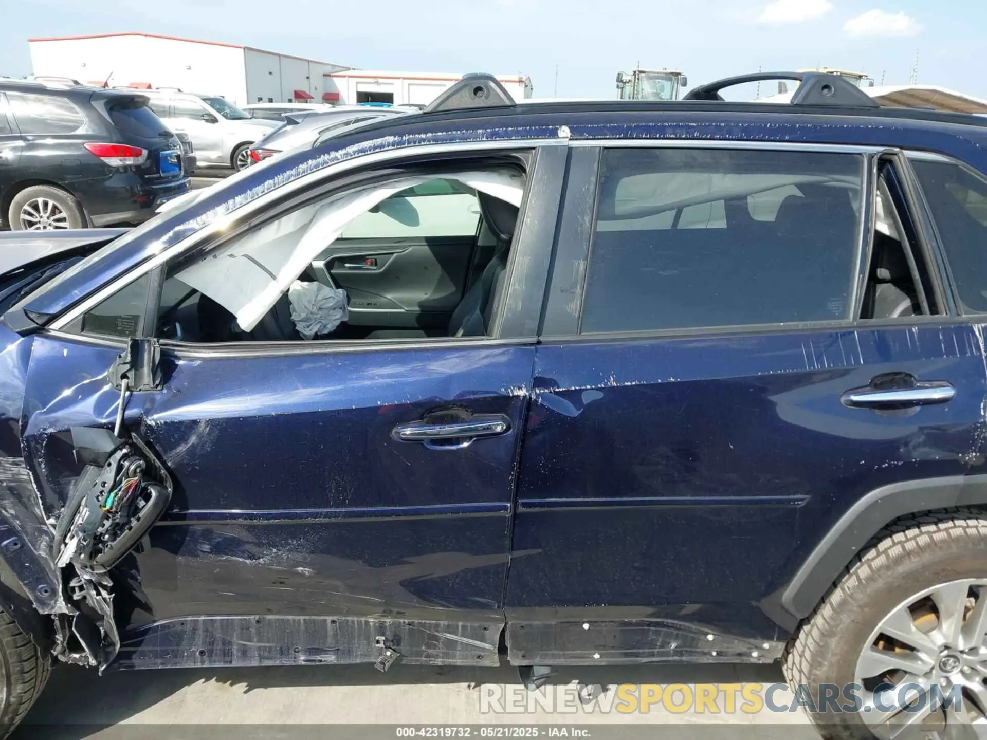 15 Photograph of a damaged car JTMY1RFV0KD514689 TOYOTA RAV4 2019