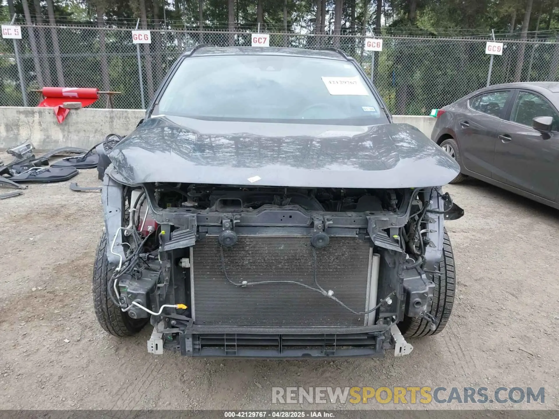 13 Photograph of a damaged car JTMY1RFV6KD031787 TOYOTA RAV4 2019