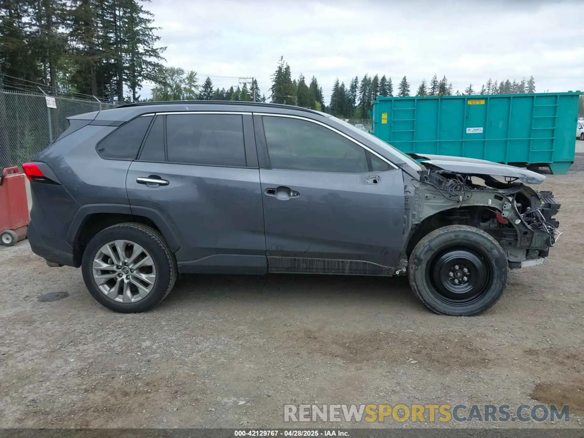 14 Photograph of a damaged car JTMY1RFV6KD031787 TOYOTA RAV4 2019
