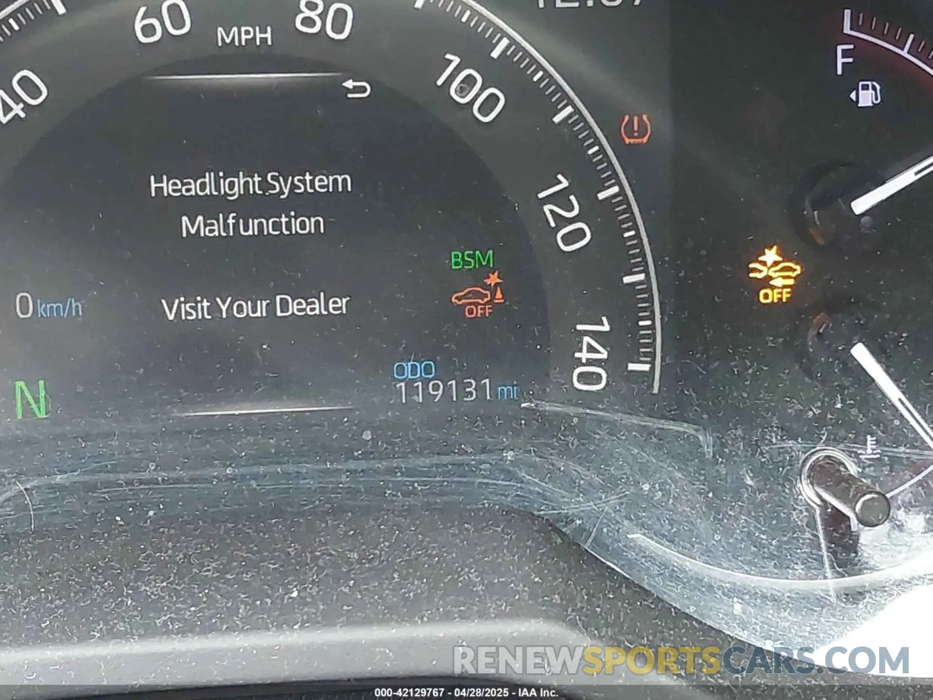 16 Photograph of a damaged car JTMY1RFV6KD031787 TOYOTA RAV4 2019