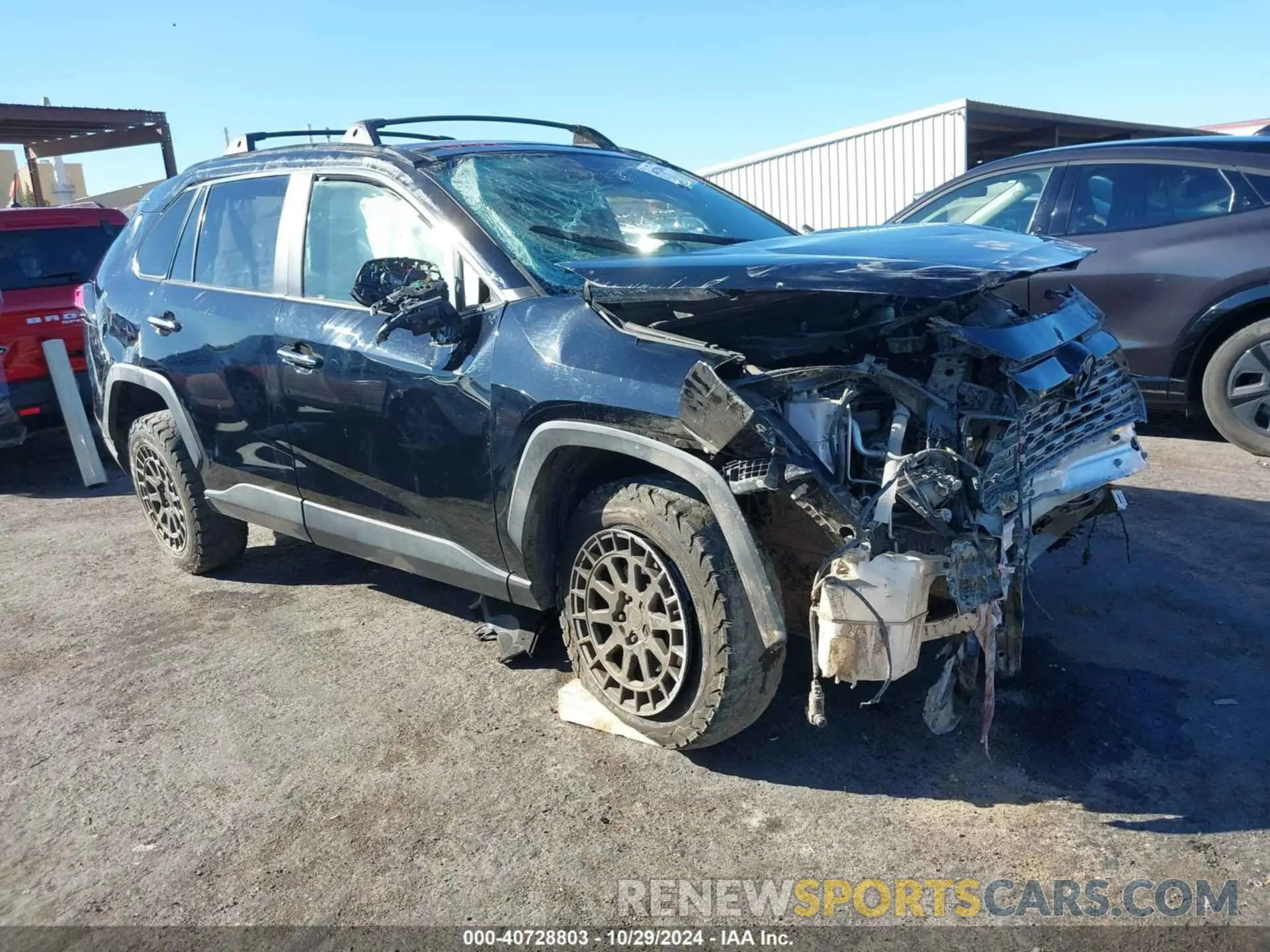 1 Photograph of a damaged car JTMY1RFV6KD501705 TOYOTA RAV4 2019