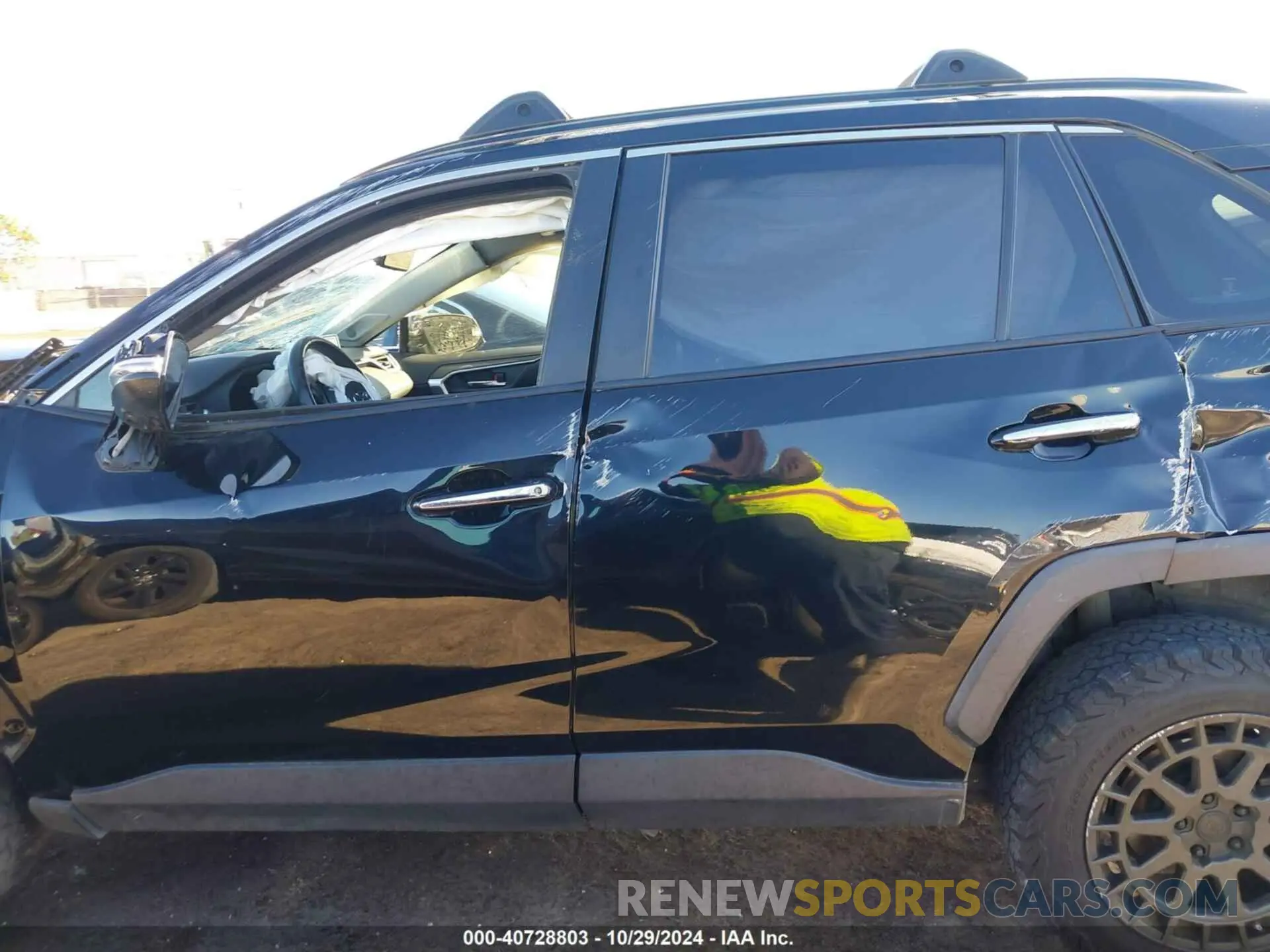 14 Photograph of a damaged car JTMY1RFV6KD501705 TOYOTA RAV4 2019