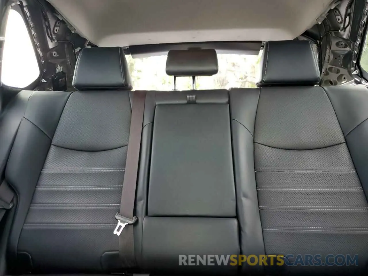 10 Photograph of a damaged car JTMY1RFV6KD515247 TOYOTA RAV4 2019