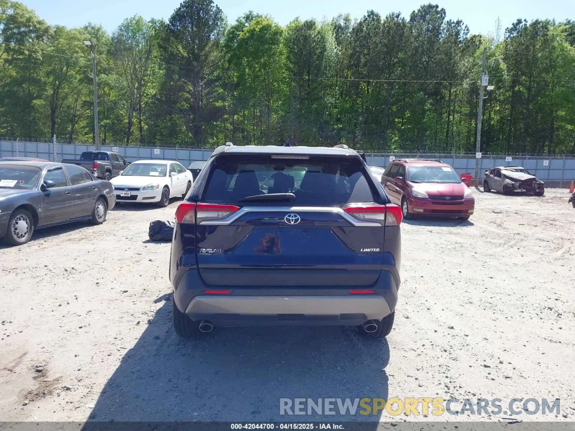 15 Photograph of a damaged car JTMY1RFV7KD508937 TOYOTA RAV4 2019