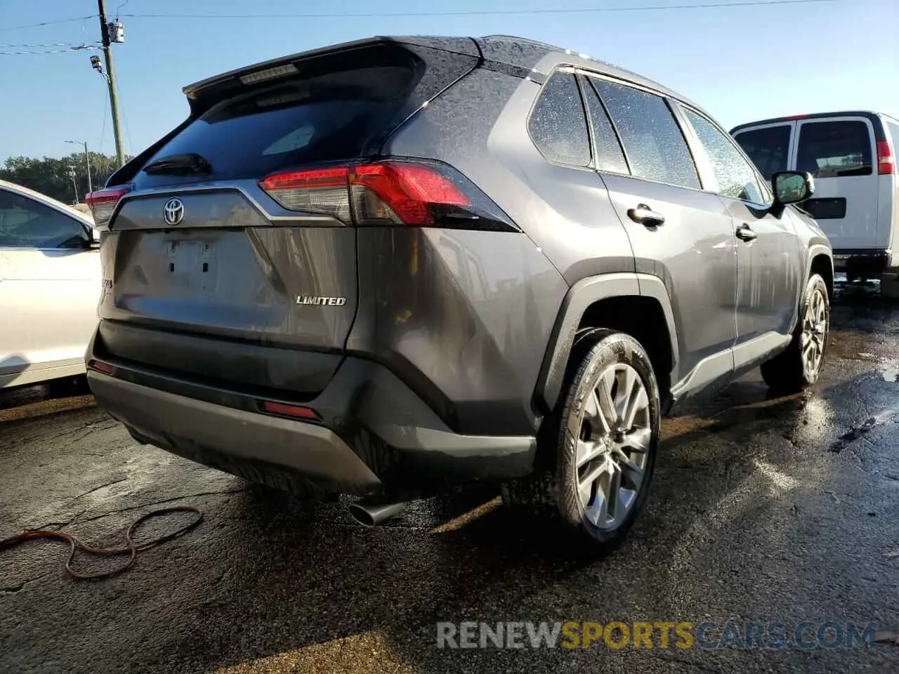 4 Photograph of a damaged car JTMY1RFV8KD500412 TOYOTA RAV4 2019