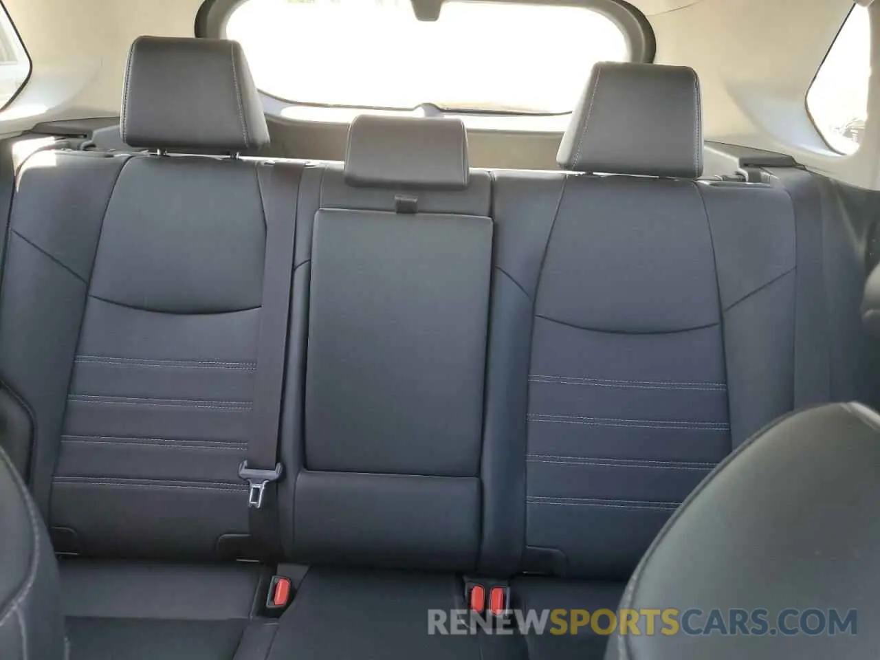 10 Фотография поврежденного автомобиля JTMY1RFV9KD501200 TOYOTA RAV4 2019