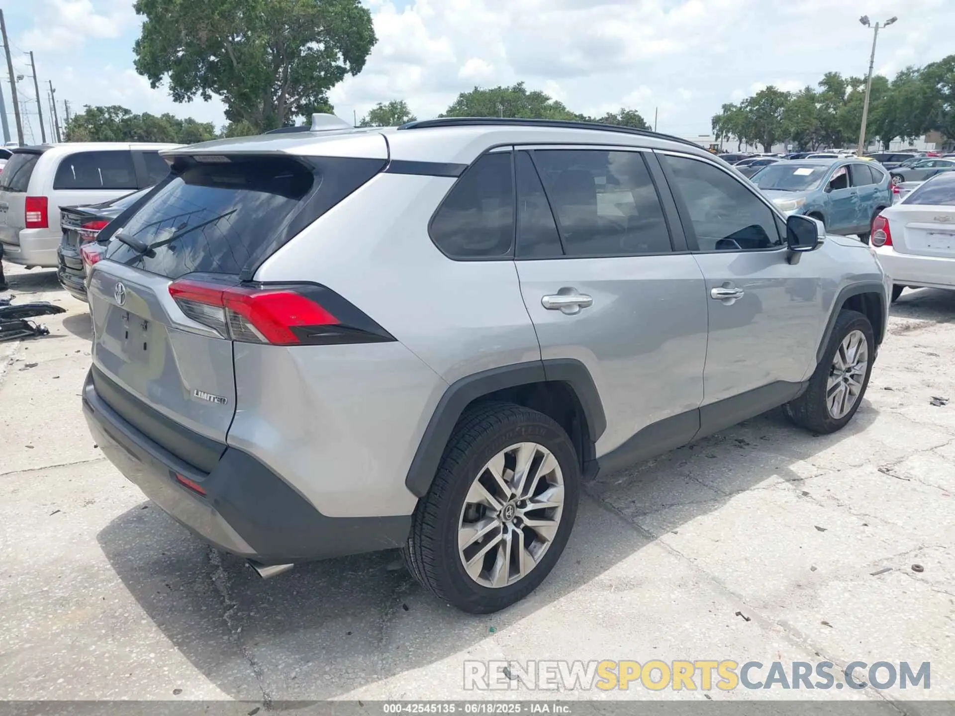 4 Photograph of a damaged car JTMY1RFVXKD503506 TOYOTA RAV4 2019