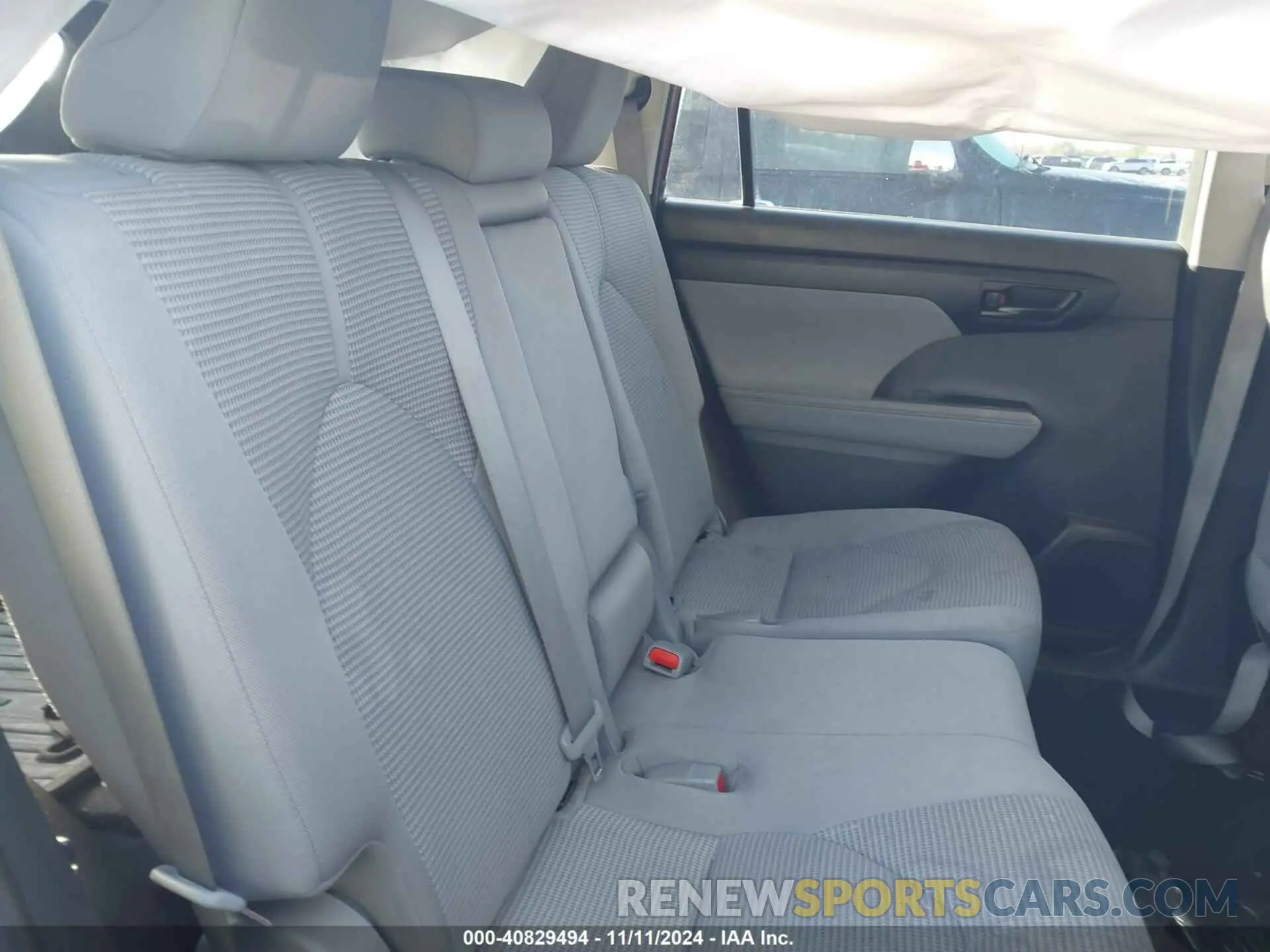 8 Фотография поврежденного автомобиля JTMY1RFVXKD514098 TOYOTA RAV4 2019