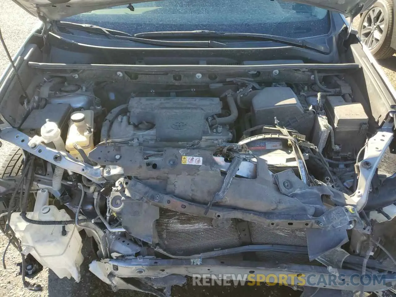 12 Фотография поврежденного автомобиля JTMYFREV4JJ202376 TOYOTA RAV4 2019
