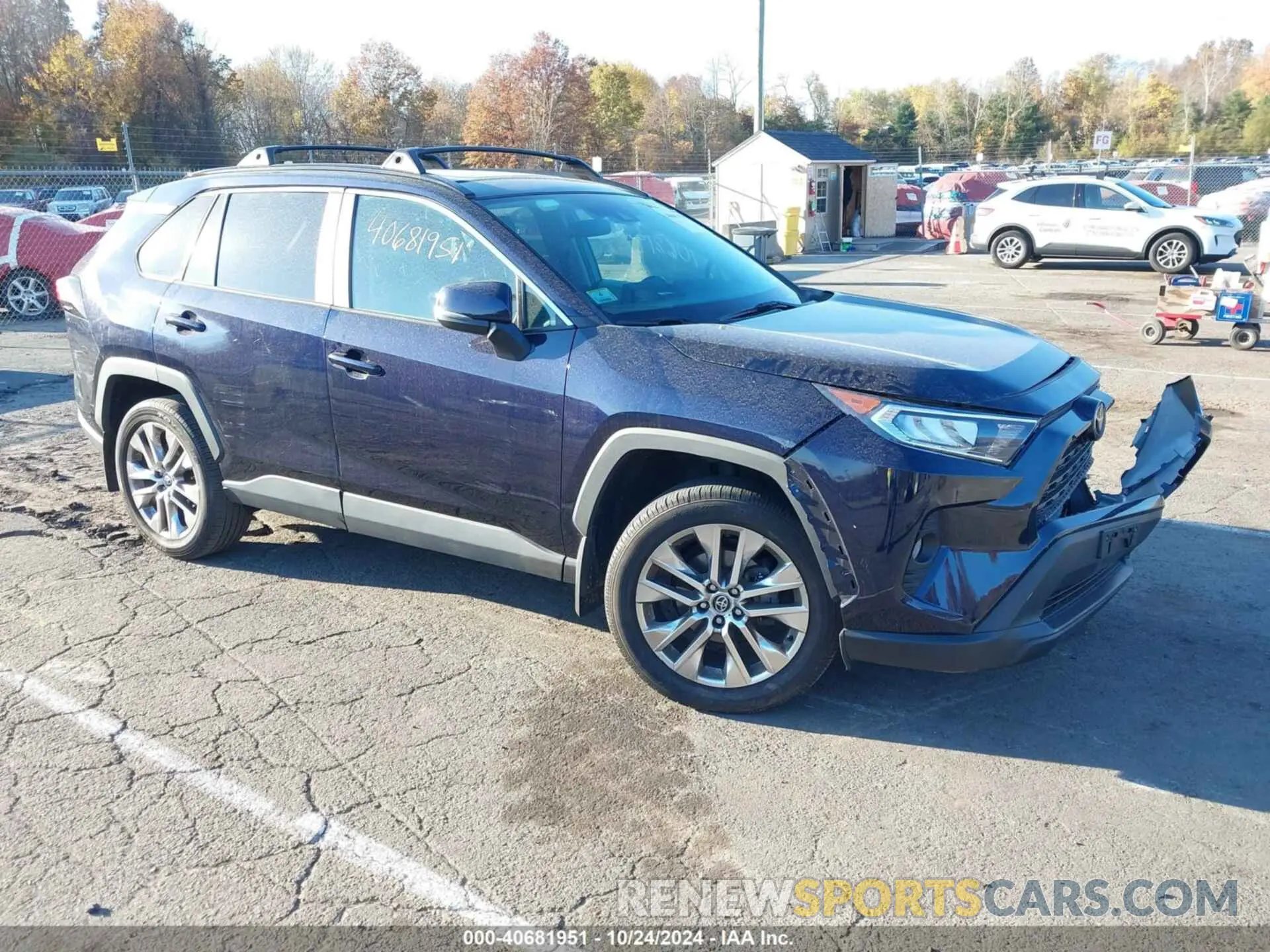 1 Photograph of a damaged car 2T3A1RFV1LC121663 TOYOTA RAV4 2020