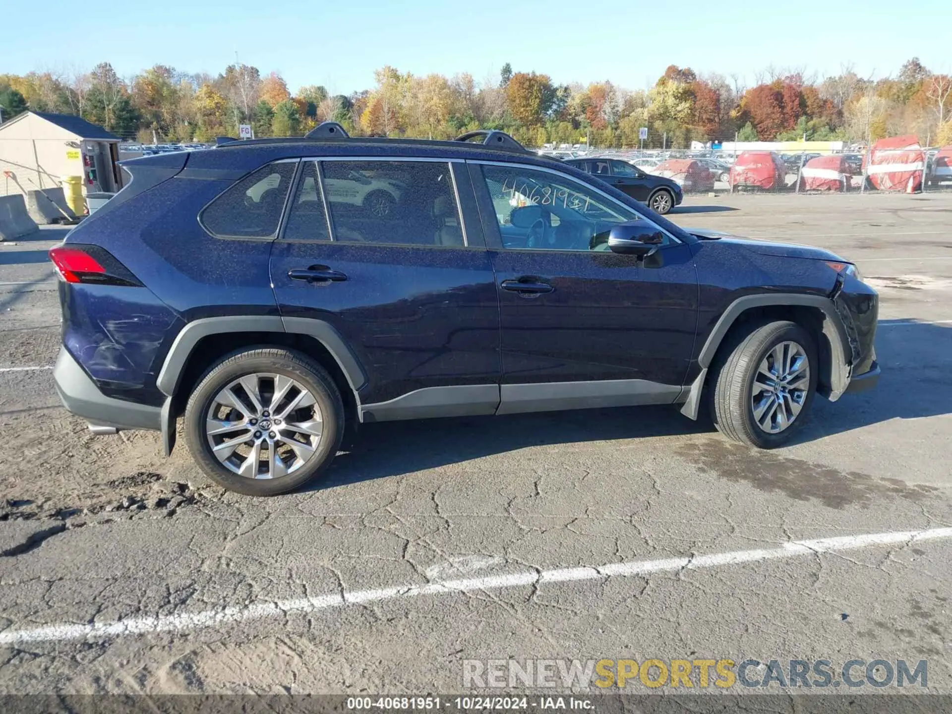 13 Photograph of a damaged car 2T3A1RFV1LC121663 TOYOTA RAV4 2020