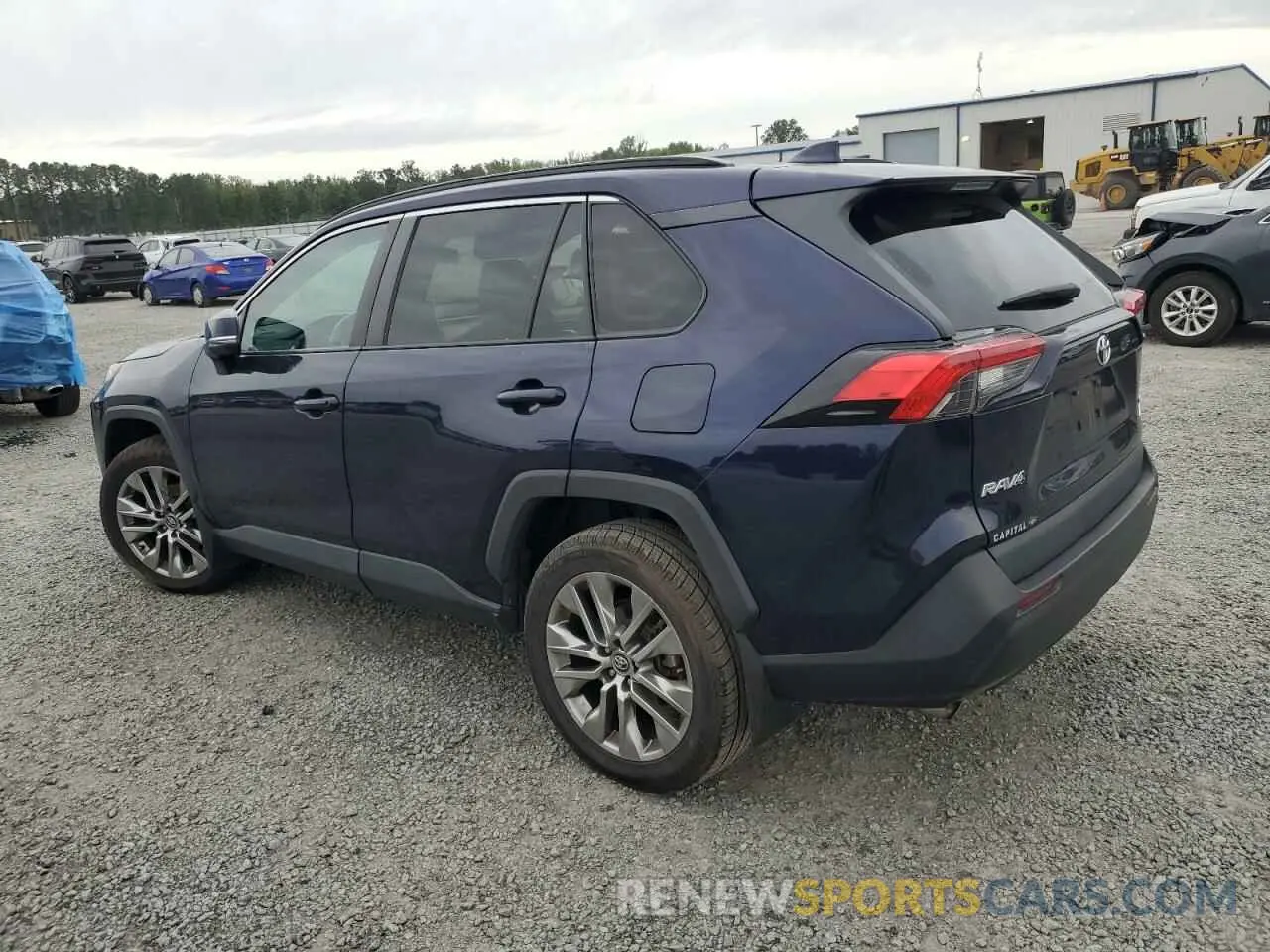 2 Photograph of a damaged car 2T3A1RFV1LW092454 TOYOTA RAV4 2020