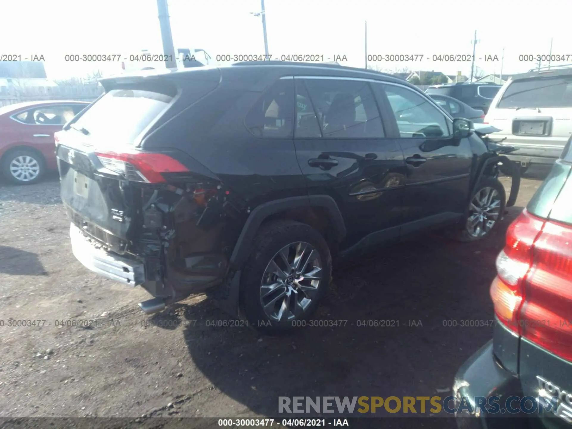 4 Photograph of a damaged car 2T3A1RFV2LW134646 TOYOTA RAV4 2020