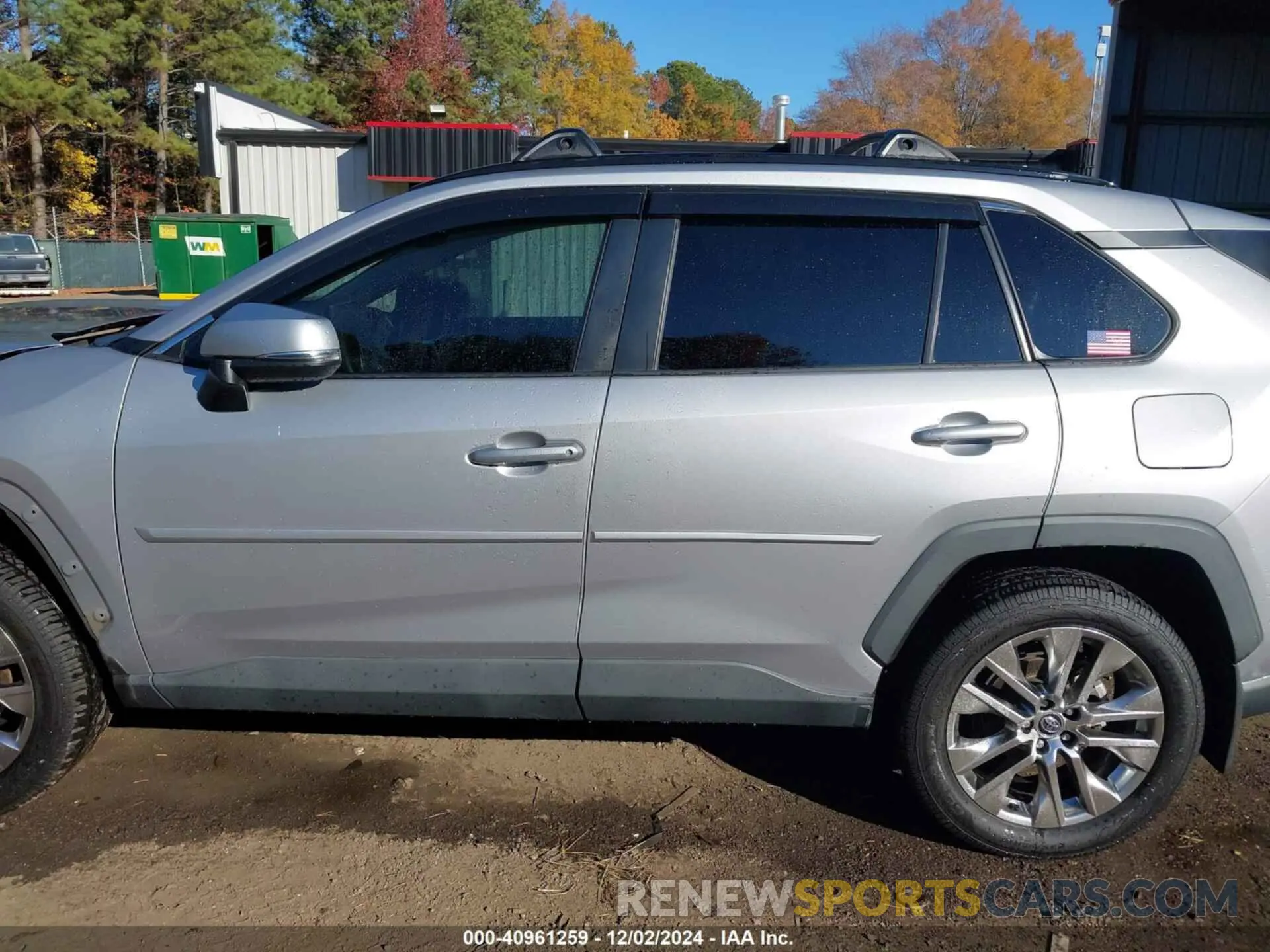 14 Photograph of a damaged car 2T3A1RFV2LW136333 TOYOTA RAV4 2020