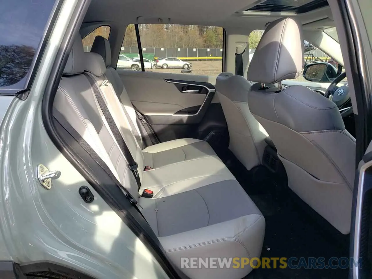 6 Фотография поврежденного автомобиля 2T3A1RFV2LW138499 TOYOTA RAV4 2020