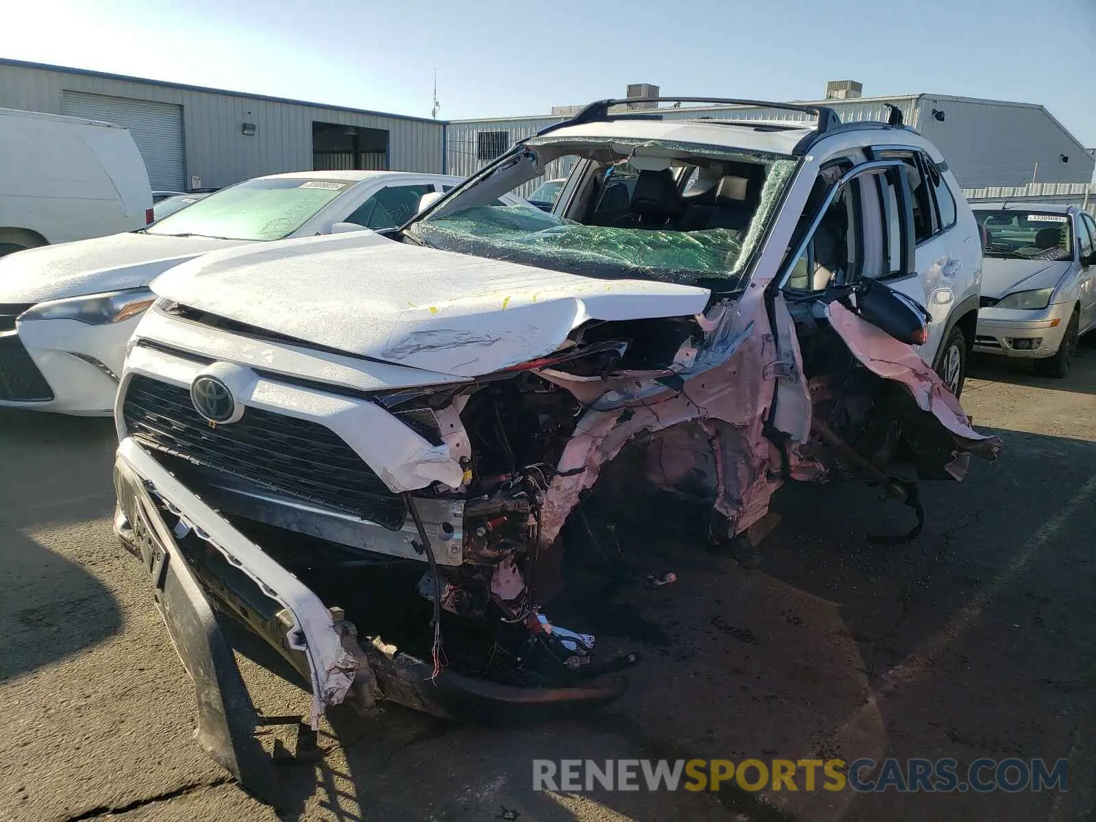 2 Photograph of a damaged car 2T3A1RFV3LC112995 TOYOTA RAV4 2020