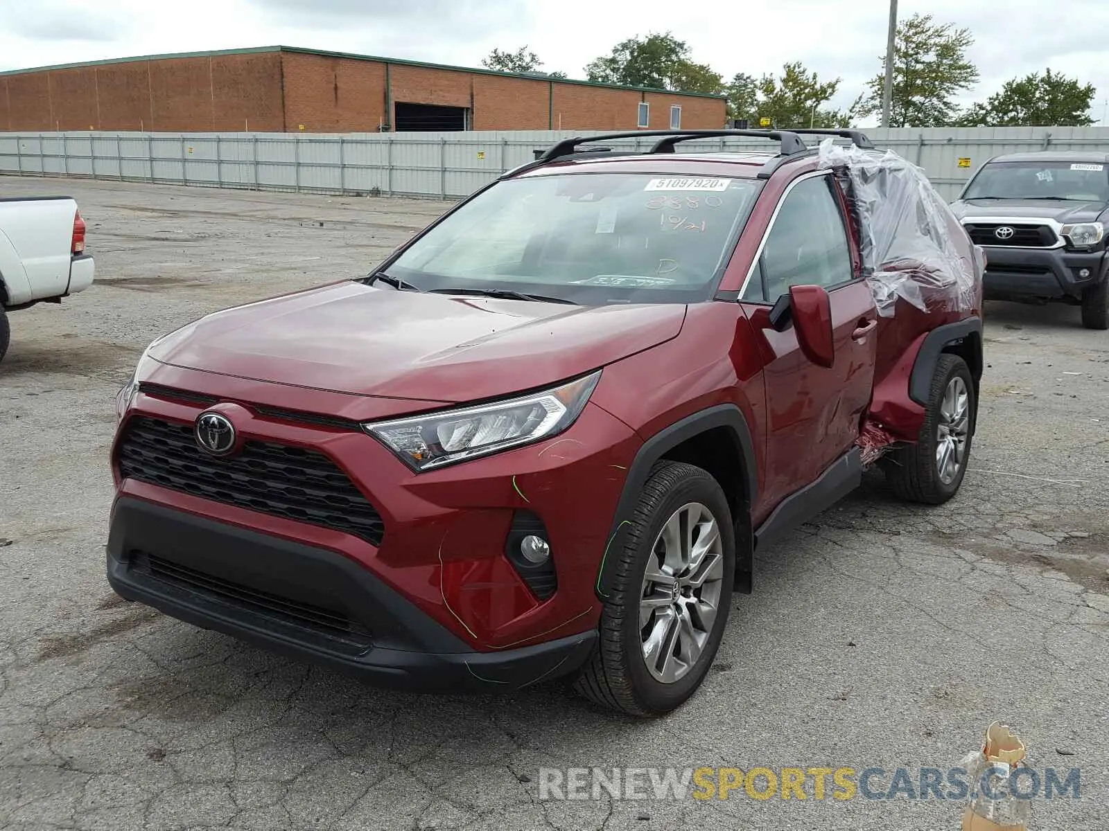 2 Photograph of a damaged car 2T3A1RFV6LC068880 TOYOTA RAV4 2020