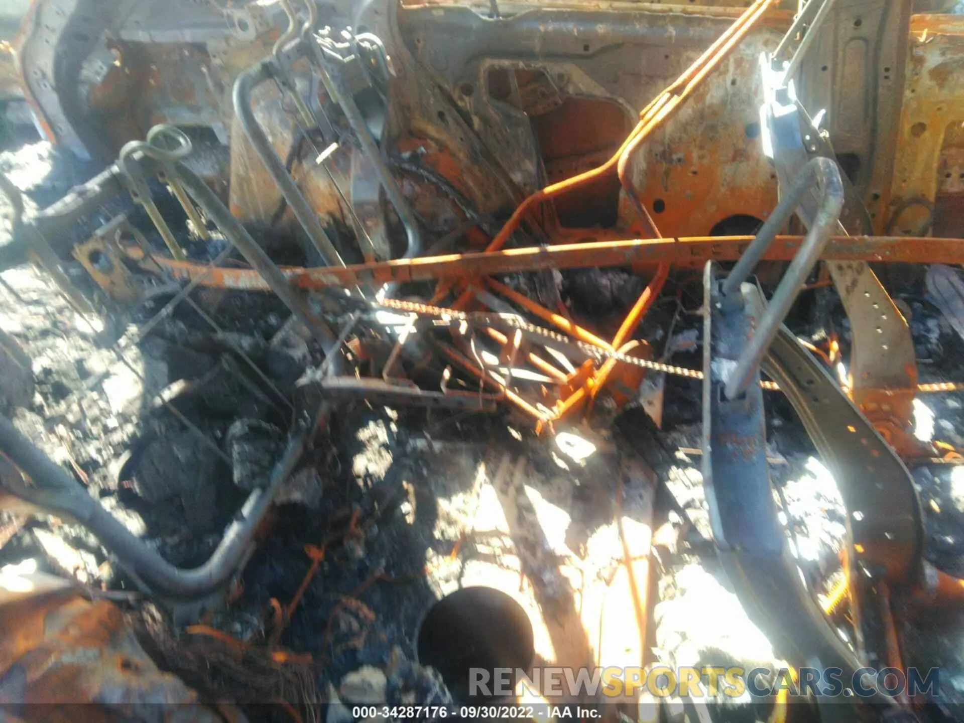 8 Photograph of a damaged car 2T3A1RFV6LC128995 TOYOTA RAV4 2020