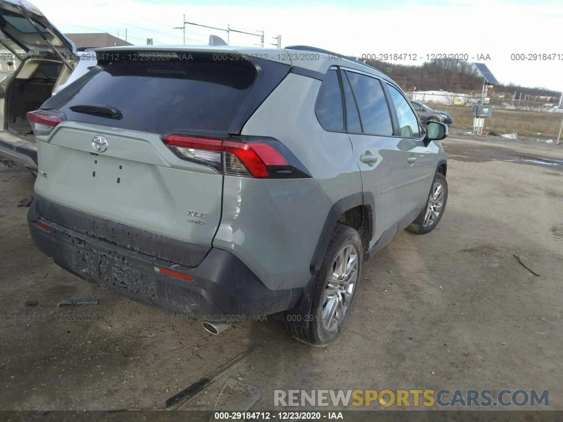 4 Photograph of a damaged car 2T3A1RFVXLW084854 TOYOTA RAV4 2020