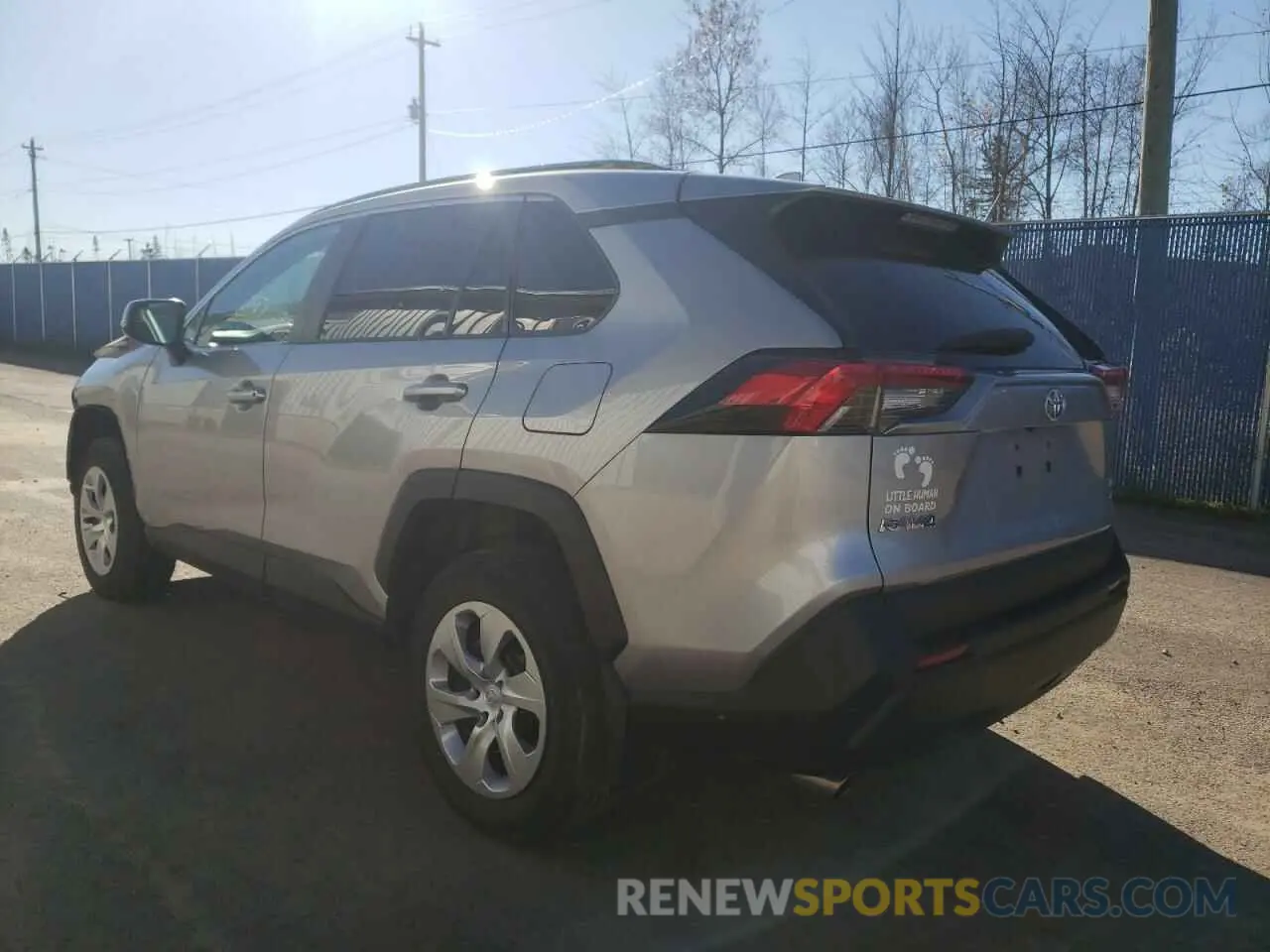 3 Фотография поврежденного автомобиля 2T3B1RFV1LC100672 TOYOTA RAV4 2020