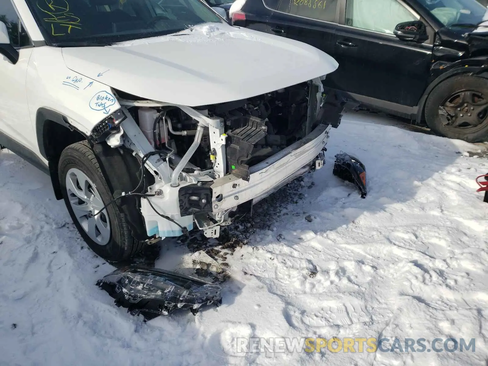 9 Photograph of a damaged car 2T3B1RFV7LC097695 TOYOTA RAV4 2020