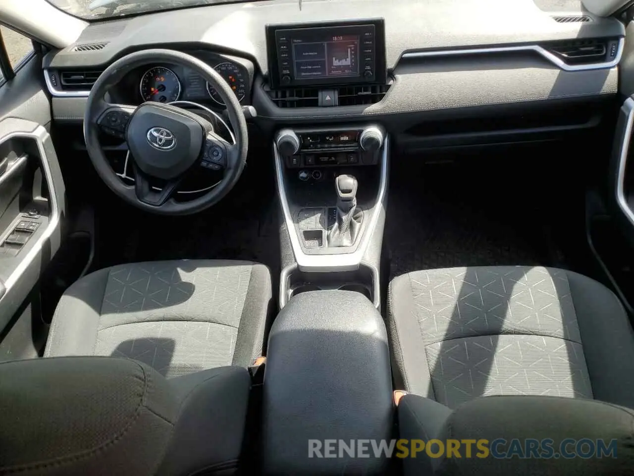 8 Фотография поврежденного автомобиля 2T3B1RFVXLW121986 TOYOTA RAV4 2020