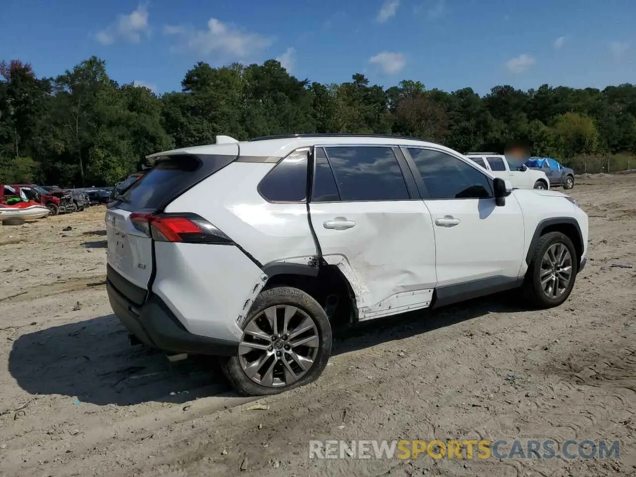 3 Photograph of a damaged car 2T3C1RFV0LC060198 TOYOTA RAV4 2020