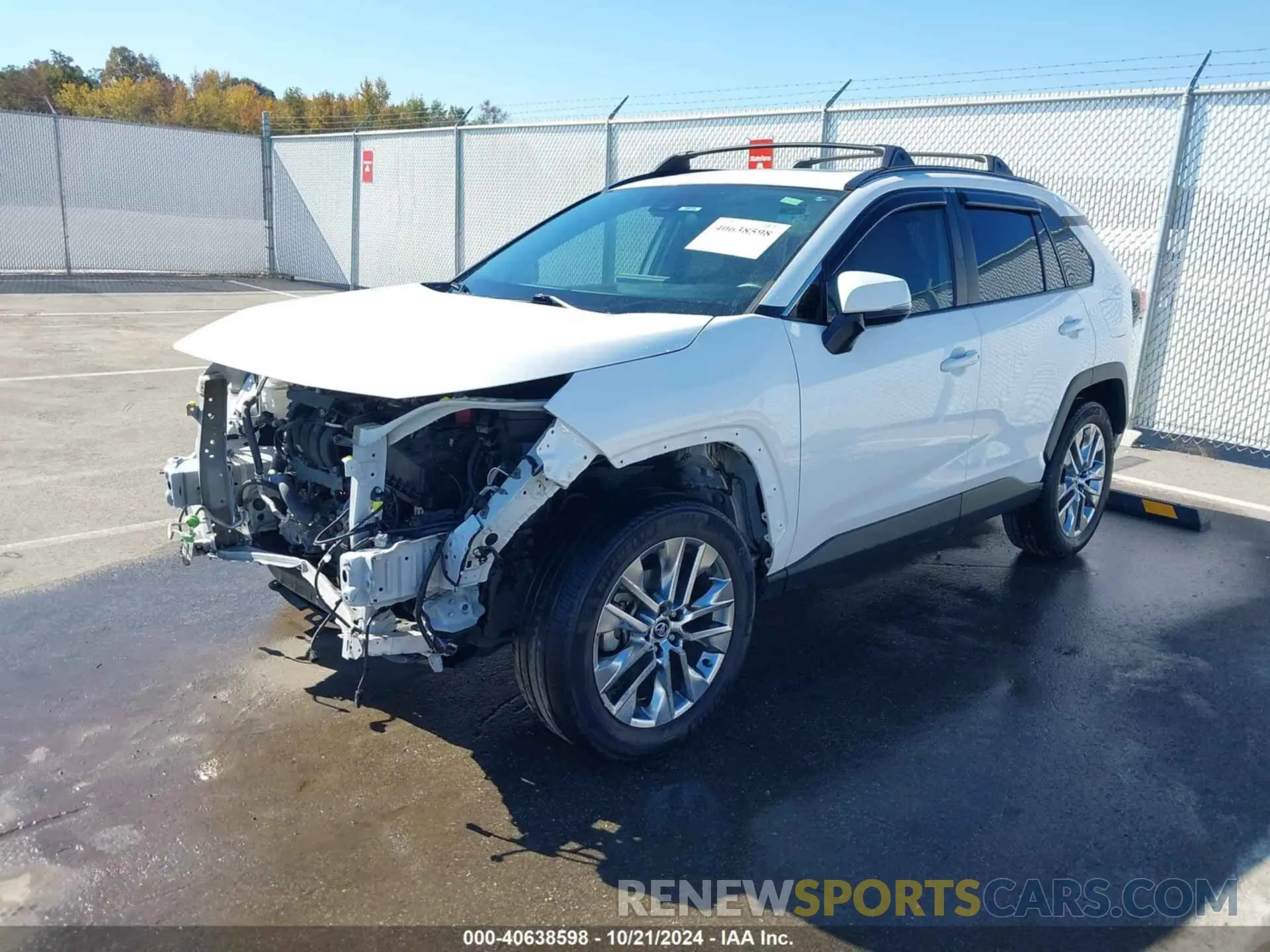 2 Photograph of a damaged car 2T3C1RFV1LW076425 TOYOTA RAV4 2020