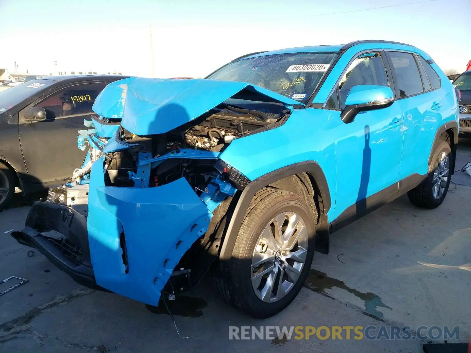 2 Photograph of a damaged car 2T3C1RFV1LW087375 TOYOTA RAV4 2020