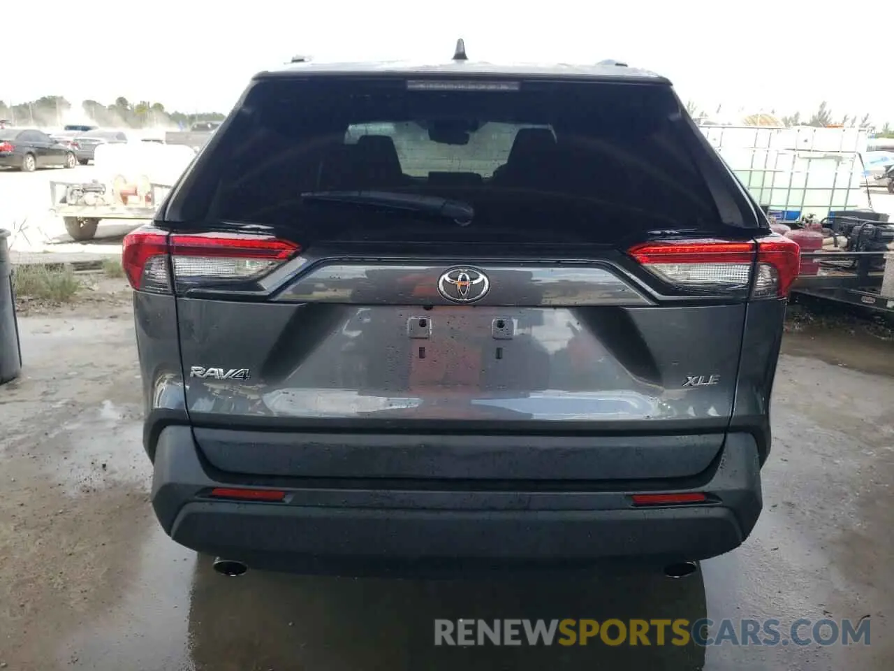 6 Photograph of a damaged car 2T3C1RFV2LC062079 TOYOTA RAV4 2020