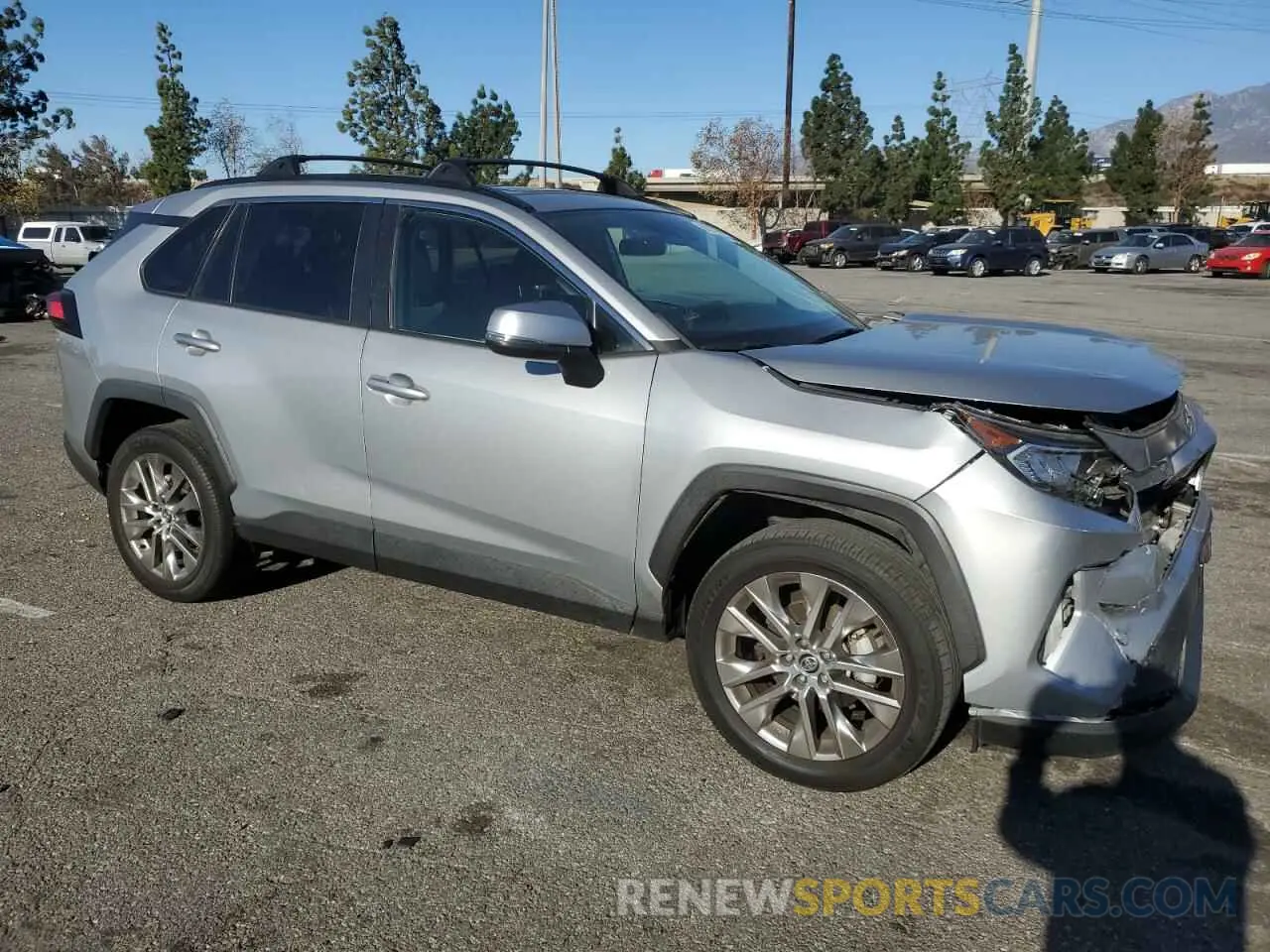 4 Фотография поврежденного автомобиля 2T3C1RFV2LW087501 TOYOTA RAV4 2020