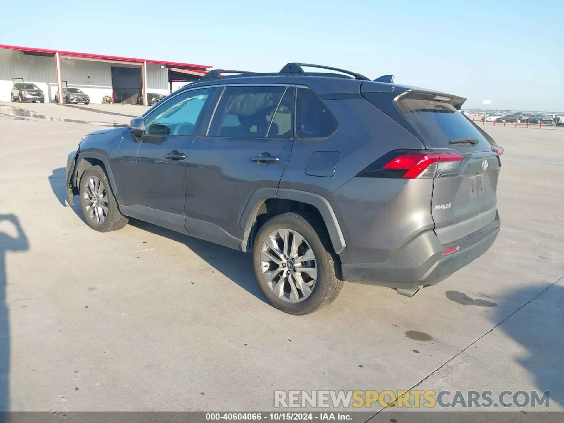 3 Фотография поврежденного автомобиля 2T3C1RFV3LW084574 TOYOTA RAV4 2020