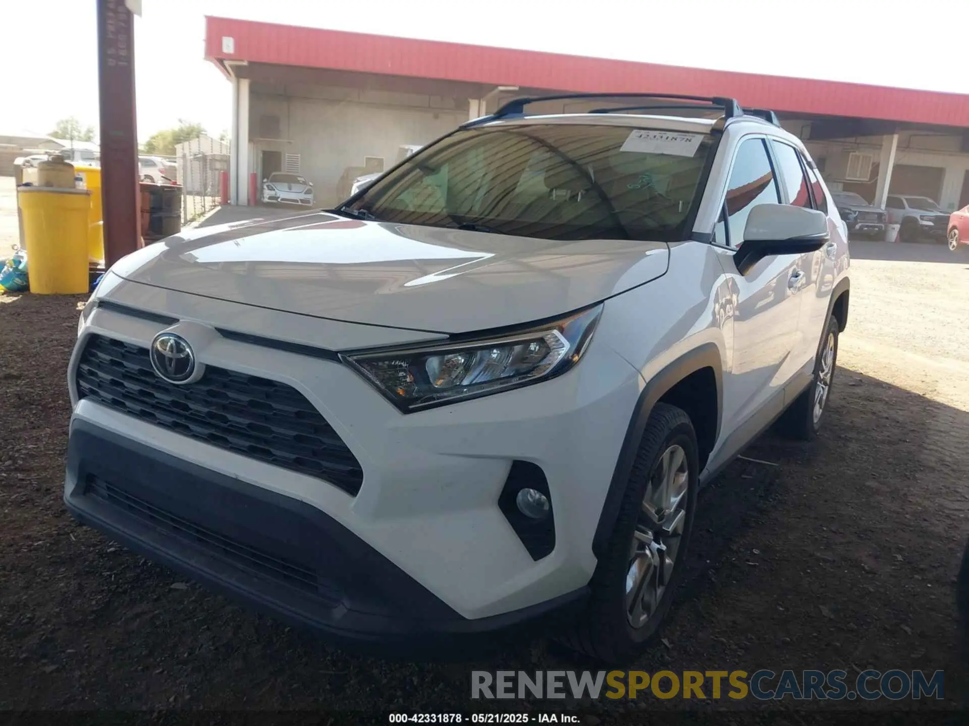 2 Photograph of a damaged car 2T3C1RFV6LW076534 TOYOTA RAV4 2020