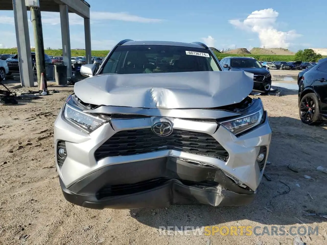 5 Photograph of a damaged car 2T3C1RFV6LW090336 TOYOTA RAV4 2020