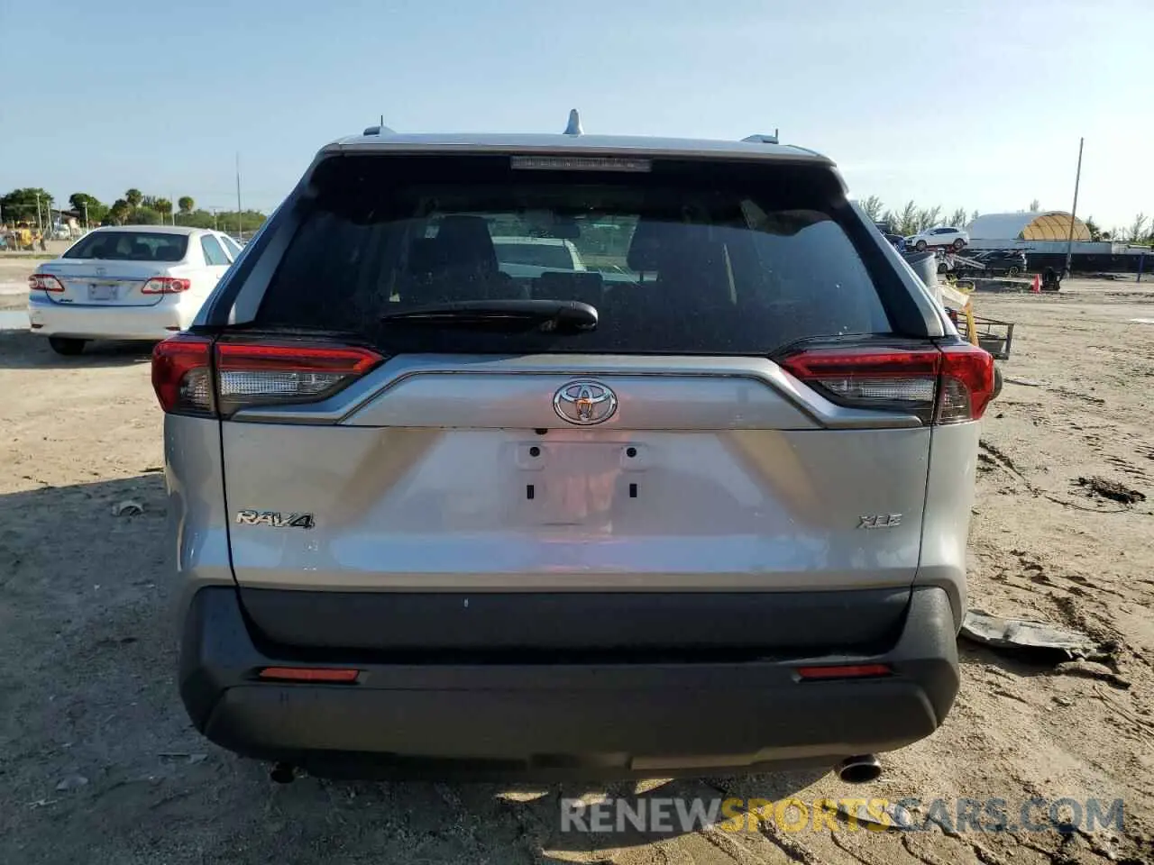 6 Photograph of a damaged car 2T3C1RFV6LW090336 TOYOTA RAV4 2020