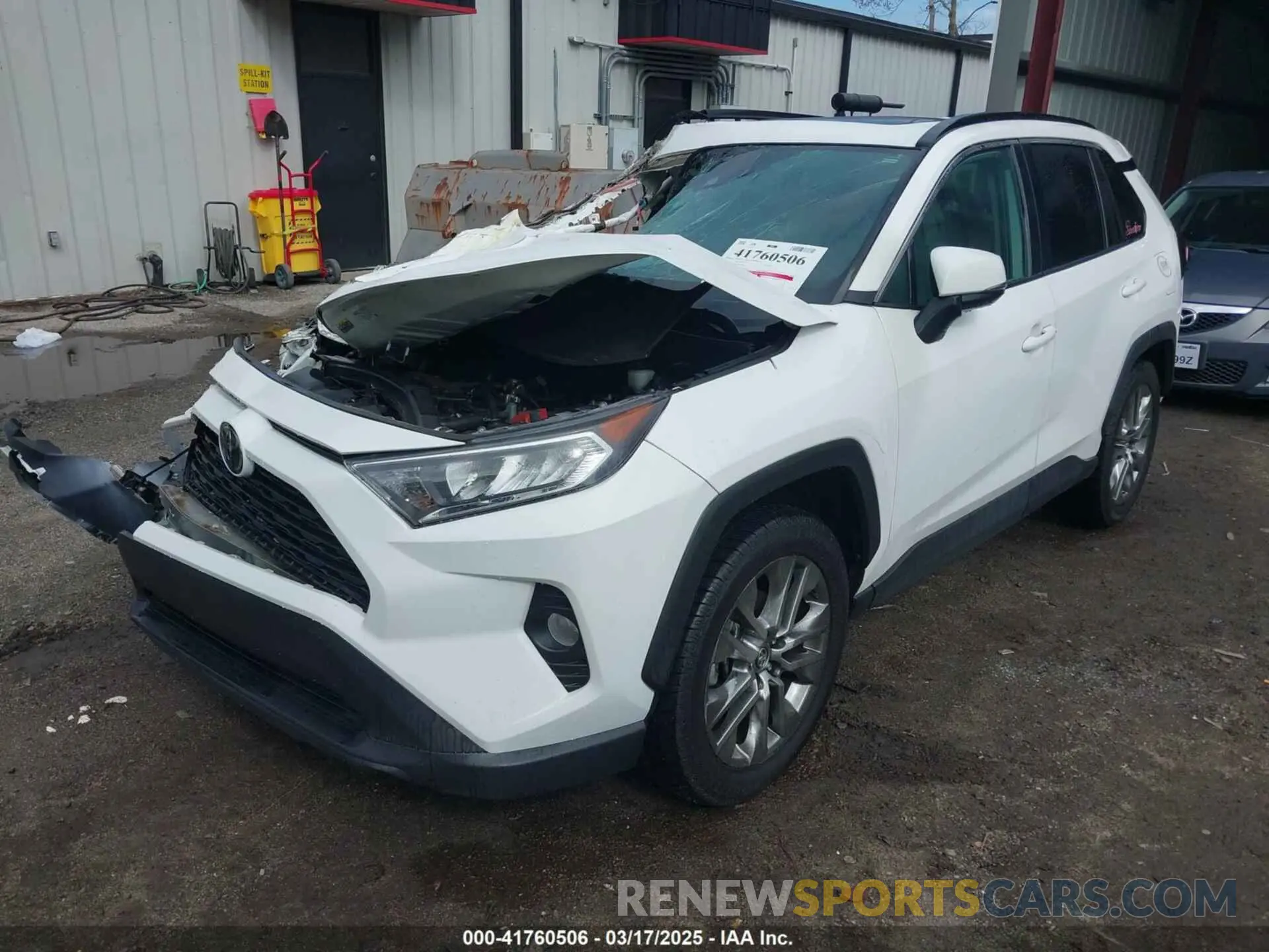 2 Photograph of a damaged car 2T3C1RFV7LC039820 TOYOTA RAV4 2020