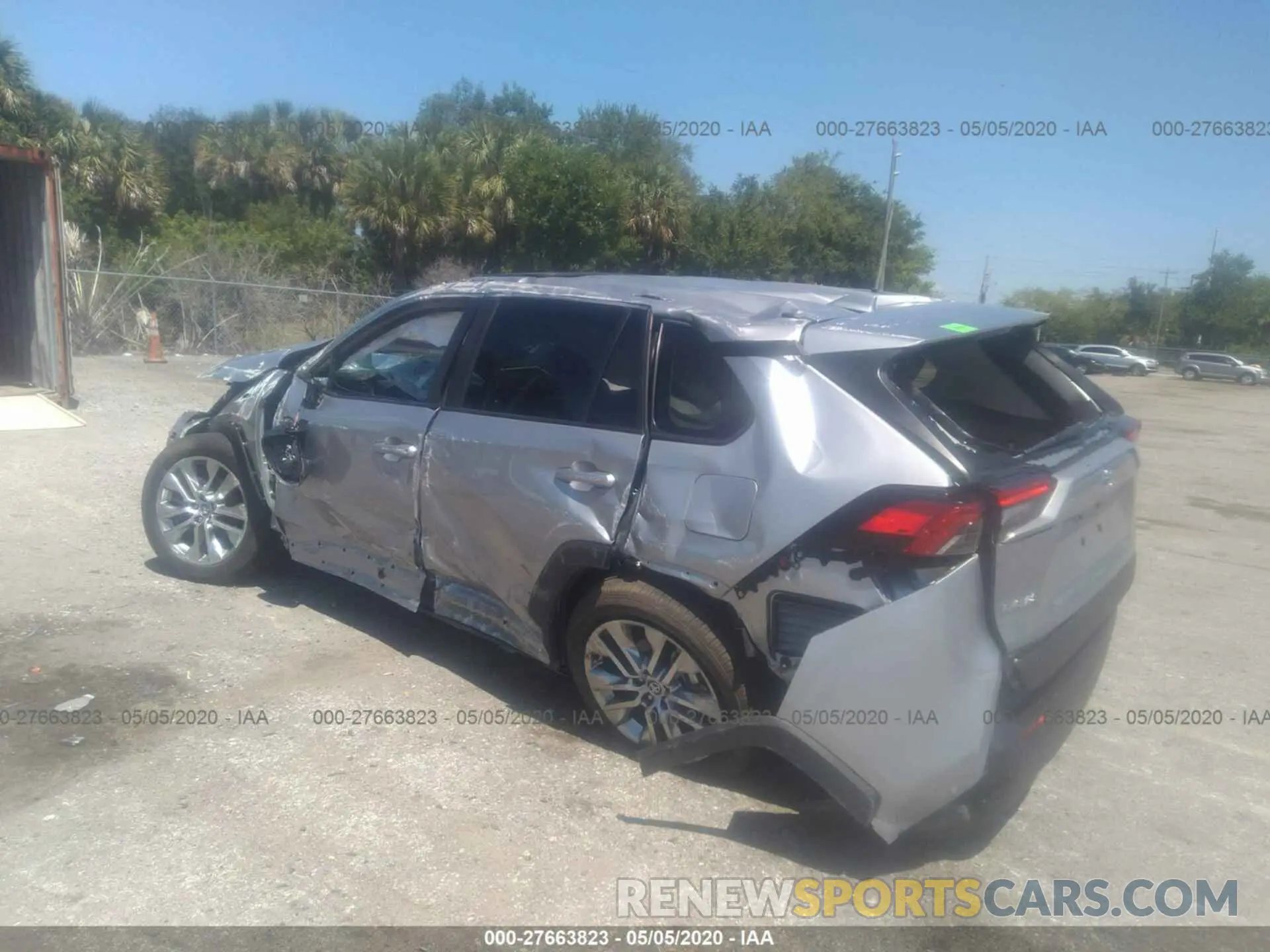 3 Photograph of a damaged car 2T3C1RFV7LC054091 TOYOTA RAV4 2020
