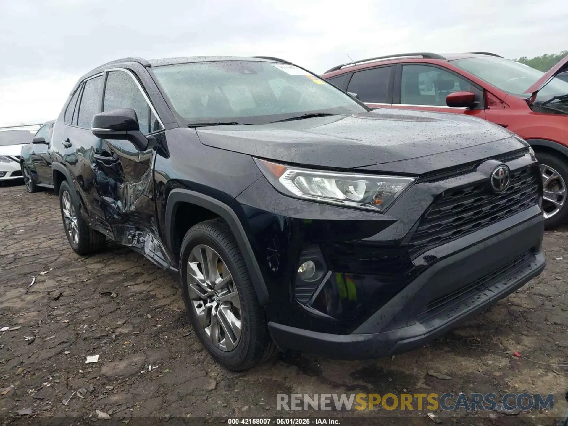 1 Photograph of a damaged car 2T3C1RFV7LC060540 TOYOTA RAV4 2020
