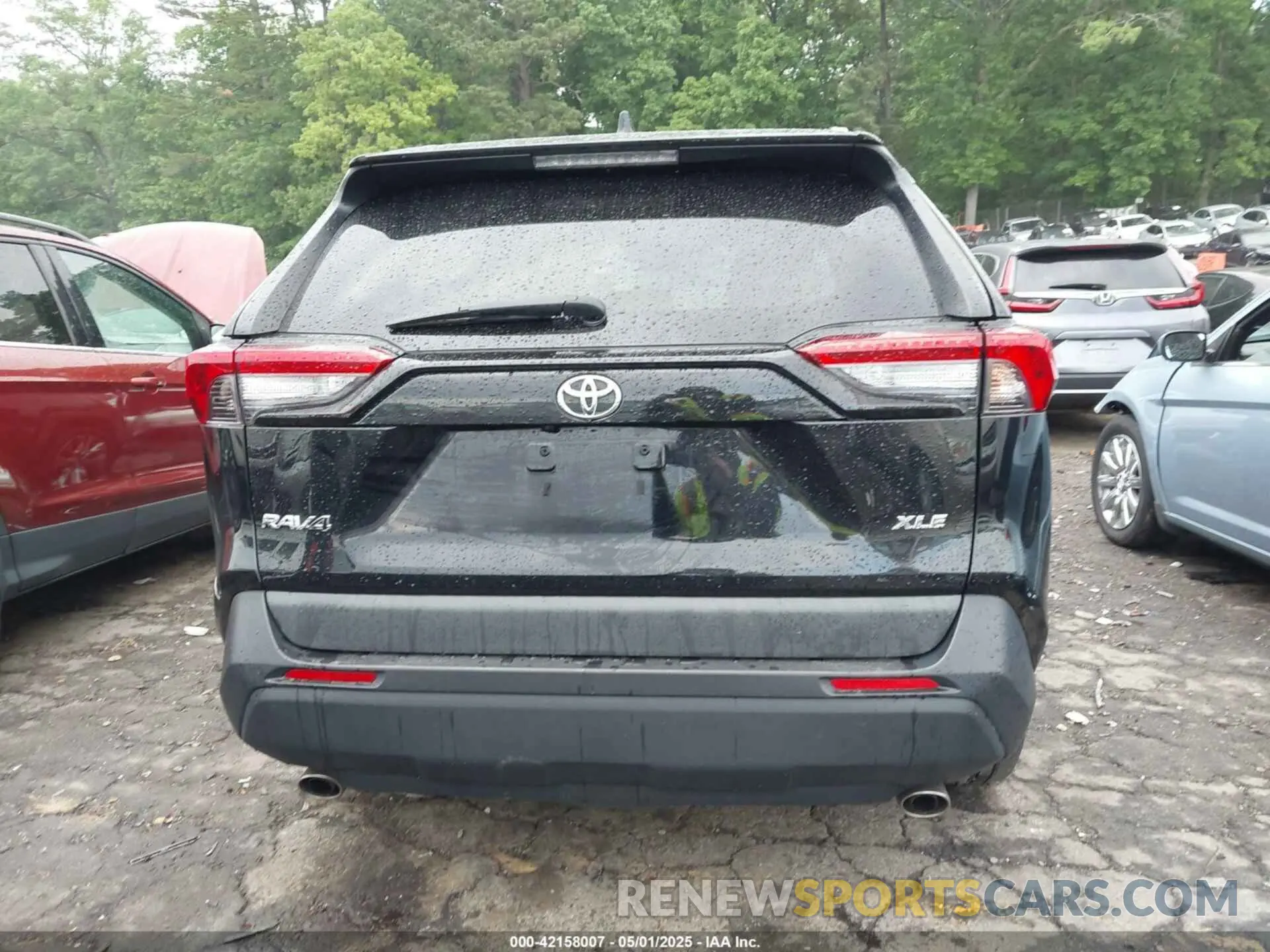 16 Photograph of a damaged car 2T3C1RFV7LC060540 TOYOTA RAV4 2020