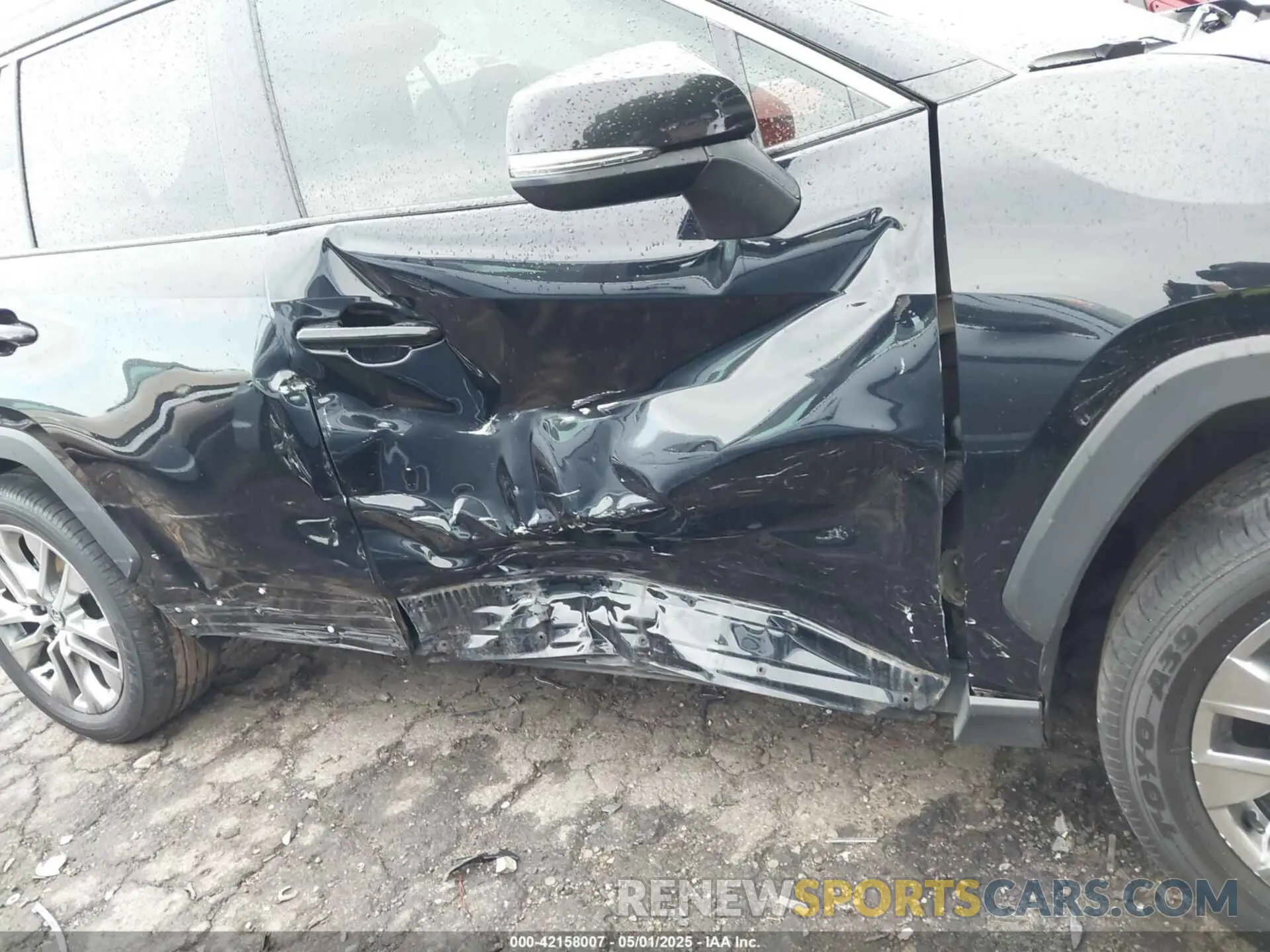 6 Photograph of a damaged car 2T3C1RFV7LC060540 TOYOTA RAV4 2020