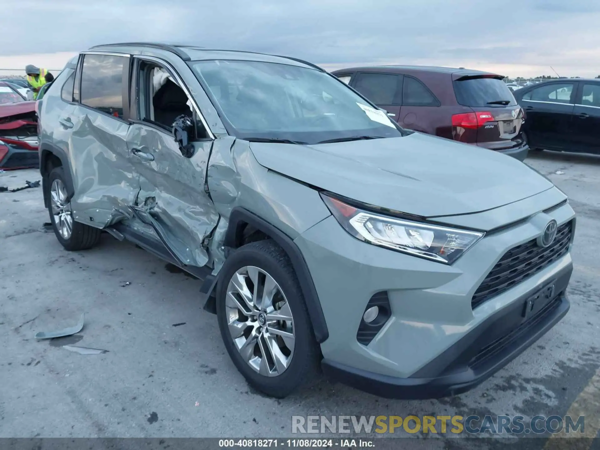1 Фотография поврежденного автомобиля 2T3C1RFV7LW090779 TOYOTA RAV4 2020