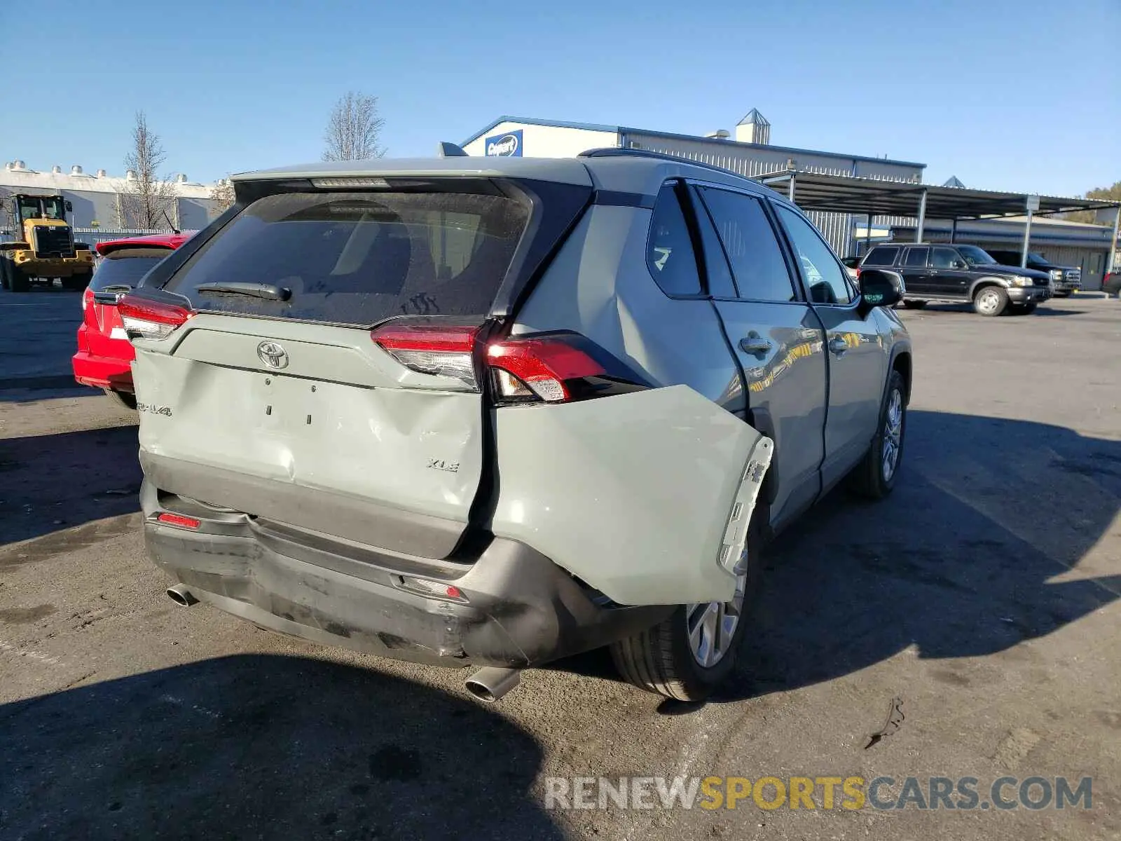 4 Photograph of a damaged car 2T3C1RFVXLW076228 TOYOTA RAV4 2020
