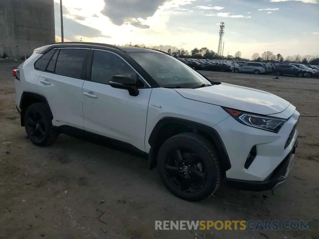 4 Фотография поврежденного автомобиля 2T3E6RFV1LW002030 TOYOTA RAV4 2020