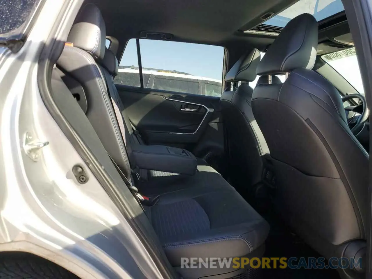 11 Фотография поврежденного автомобиля 2T3EWRFV1LW081926 TOYOTA RAV4 2020