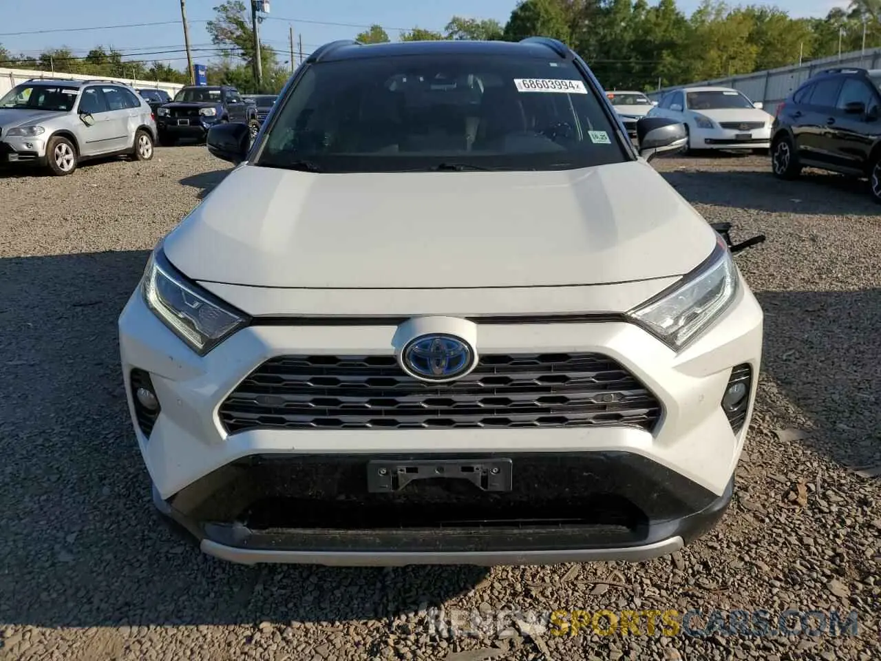 5 Photograph of a damaged car 2T3EWRFV3LW083953 TOYOTA RAV4 2020